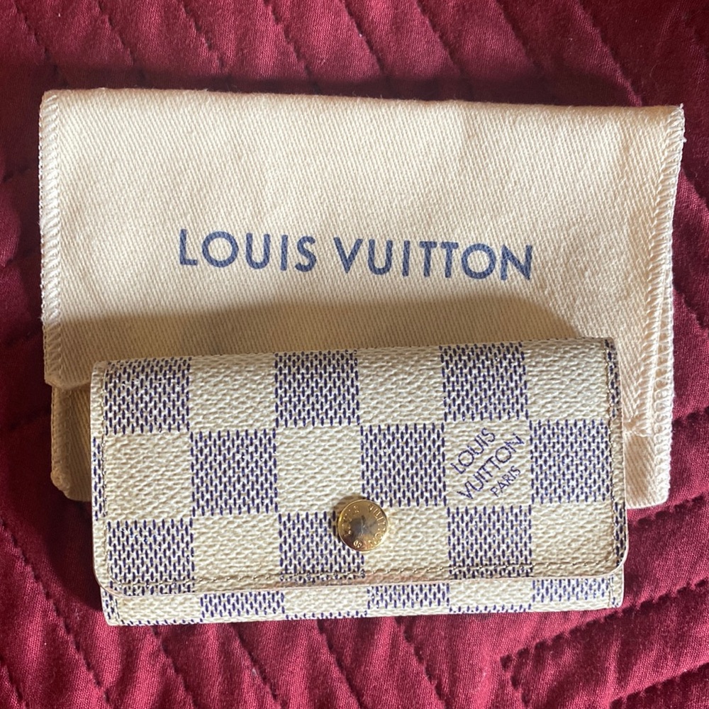 Louis Vuitton key case